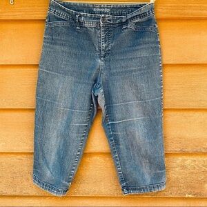 ST Johns Bay Vintage Capri High Waist